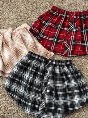 Set of 3 Plaid stretch skirts - Red, Black, Beige/Pink